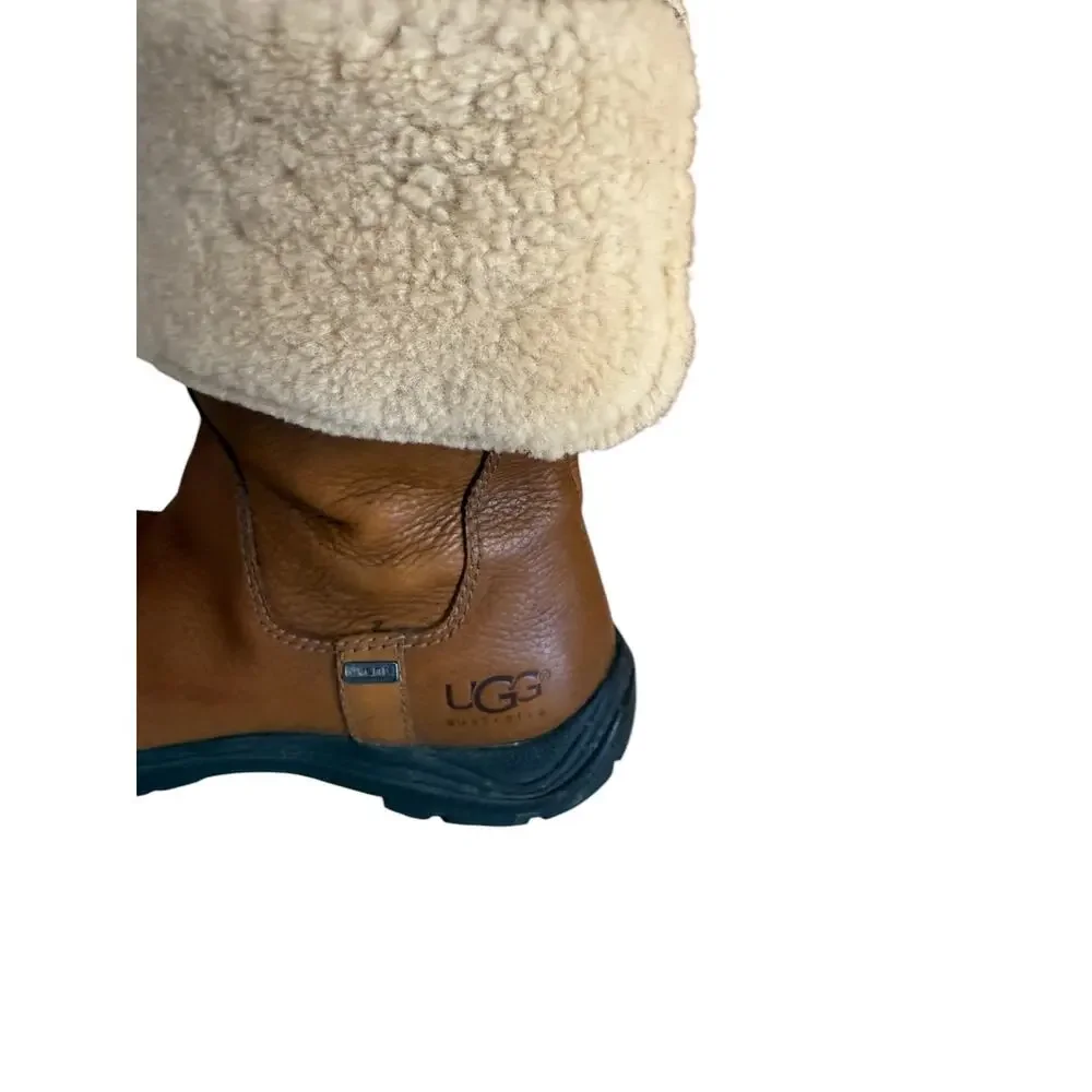 UGG Australia Bandon Leather Shearling Sheepskin Cuffed Boots 7